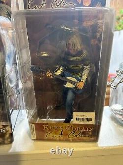 NECA Kurt Cobain 7'' Action Figure with Skyblue Guitar And The Unplugged Figure