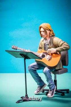 NECA Kurt Cobain MTV Unplugged 2006 Figure Complete Nirvana No Box Rare