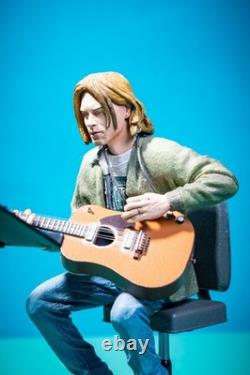 NECA Kurt Cobain MTV Unplugged 2006 Figure Complete Nirvana No Box Rare