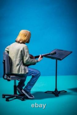 NECA Kurt Cobain MTV Unplugged 2006 Figure Complete Nirvana No Box Rare