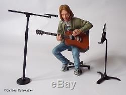 NECA Nirvana Kurt Cobain MTV Unplugged Complete action figure. Grunge, Music