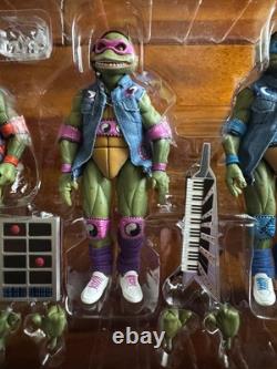 NECA SDCC Teenage Mutant Ninja Turtles Musical Mutagen Tour 4 Pack & Bonus Sz L