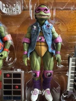 NECA SDCC Teenage Mutant Ninja Turtles Musical Mutagen Tour 4 Pack & Bonus Sz L