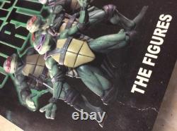 NECA Teenage Mutant Ninja Turtles SDCC 2018 Musical Mutagen Tour Disguise TMNT