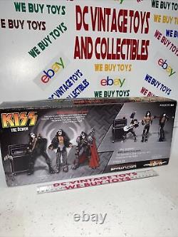 NEW 2005 McFarlane Toys The Demon KISS Gene Simmons 3-Pack Super Stage Figures