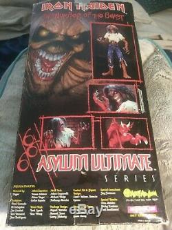 NEW Iron Maiden Eddie Number of Beast Asylum Ultimate Series Figure 18 withDEVIL
