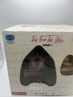 Pink Floyd The Wall-Pink & Female Scorpion Figure 2003 Series 1 New & DVD Movie