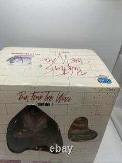 Pink Floyd The Wall-Pink & Female Scorpion Figure 2003 Series 1 New & DVD Movie