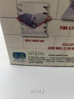Pink Floyd The Wall-Pink & Female Scorpion Figure 2003 Series 1 New & DVD Movie