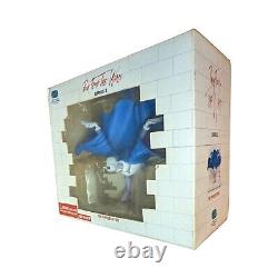 Pink Floyd The Wall Series 2 Figure Diorama- The Prosecutor New In Package