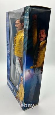 QUEEN Freddie Mercury 18 Figure Motion Activated Sound NECA 2006 IN BOX