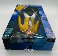 QUEEN Freddie Mercury 18 Figure Motion Activated Sound NECA 2006 IN BOX