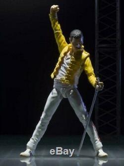 QUEEN Freddie Mercury Live at wembley S. H Figuarts Action Figure Bandai Tamashii