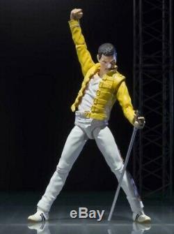 QUEEN Freddie Mercury Live at wembley S. H Figuarts Action Figure Bandai Tamashii