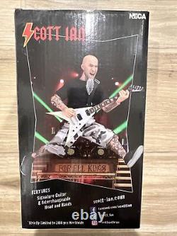 RARE NECA OFFICIAL 8 SCOTT IAN ACTION FIGURE Anthrax New AUTOGRAPH SIGNED