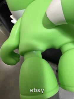 (READ DESC) The Weeknd Kissland Superplastic Vinyl Figure