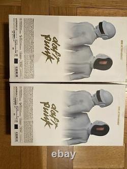 Real action heroes-16 Scale Daft Punk- Medicom White Variant
