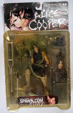 SIGNED 2000 Alice Cooper Super Stage Action Figure McFarlane Toys SEALED