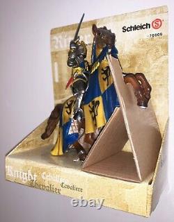 Schleich KNIGHTS Two MOUNTED & 3 FOOT SOLDIERS Set of 5 Blue & Yellow Gryfin MIP