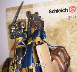 Schleich KNIGHTS Two MOUNTED & 3 FOOT SOLDIERS Set of 5 Blue & Yellow Gryfin MIP