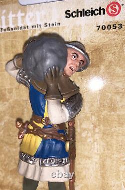 Schleich KNIGHTS Two MOUNTED & 3 FOOT SOLDIERS Set of 5 Blue & Yellow Gryfin MIP