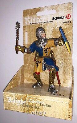 Schleich KNIGHTS Two MOUNTED & 3 FOOT SOLDIERS Set of 5 Blue & Yellow Gryfin MIP