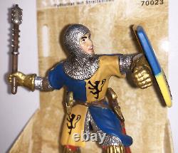 Schleich KNIGHTS Two MOUNTED & 3 FOOT SOLDIERS Set of 5 Blue & Yellow Gryfin MIP