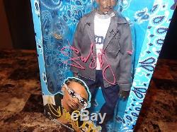 Snoop Dogg Rare Signed Limited Edition Action Figure Doll Statue Rap COA Photo