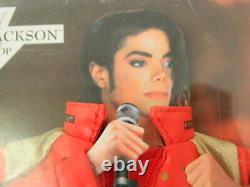 Street Life 800200 Michael Jackson Beat it Costume set for 12 figure (1995)