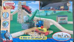 Thomas Wooden Railway A Day At The Wharf Set (LC99578) New! Rare