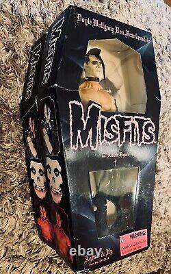 VINTAGE 1999 MISFITS DOYLE WOLFGANG Jerry Only Action Figure 2 set