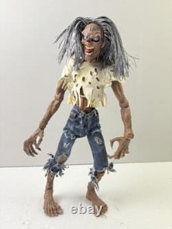 Vintage IRON MAIDEN EDDIE Art Asylum Ultimate Series 18 Figure Toy 2002 rare