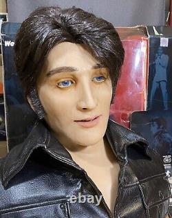 WowWee Alive ELVIS Presley Lifesize Robot Singing Talking Animatronic Bust Head