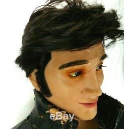 WowWee Alive Elvis ANIMATRONIC SINGING AND TALKING LIFESIZE BUST in Box Robot