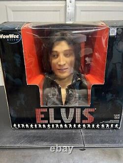 WowWee Elvis Presley 9005 Bust Singing Robot